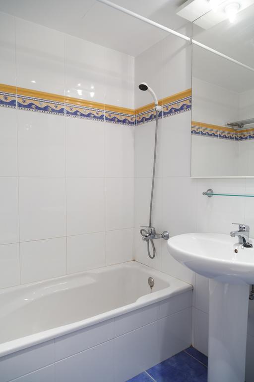 Uhc Rhin-Danubio Apartments Salou Eksteriør bilde